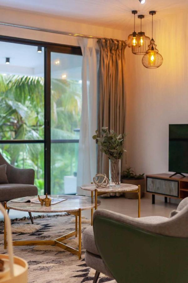 Villa Sereno By Stayvista - An Elegant And Entertaining Retreat Featuring A Swimming Pool, Outdoor Jacuzzi, Modern Interiors, And A Snooker Table Alībāg Exterior foto