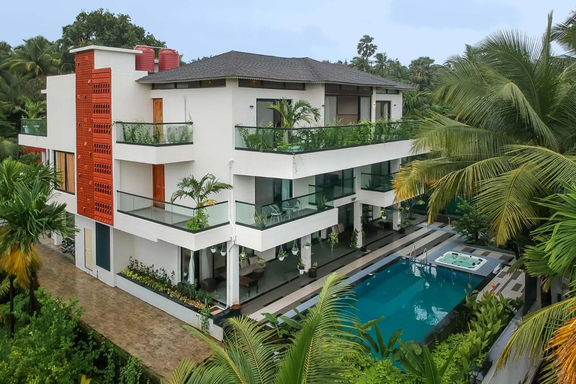 Villa Sereno By Stayvista - An Elegant And Entertaining Retreat Featuring A Swimming Pool, Outdoor Jacuzzi, Modern Interiors, And A Snooker Table Alībāg Exterior foto